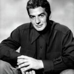 Victor Mature: Separating Hollywood Legend from Viral Fiction — Remembering a True Icon